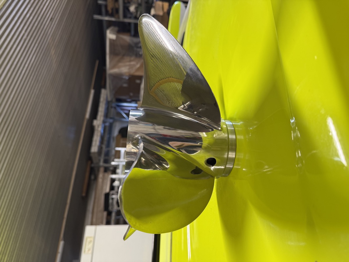 Mercury Pro Max propeller 32 pitch